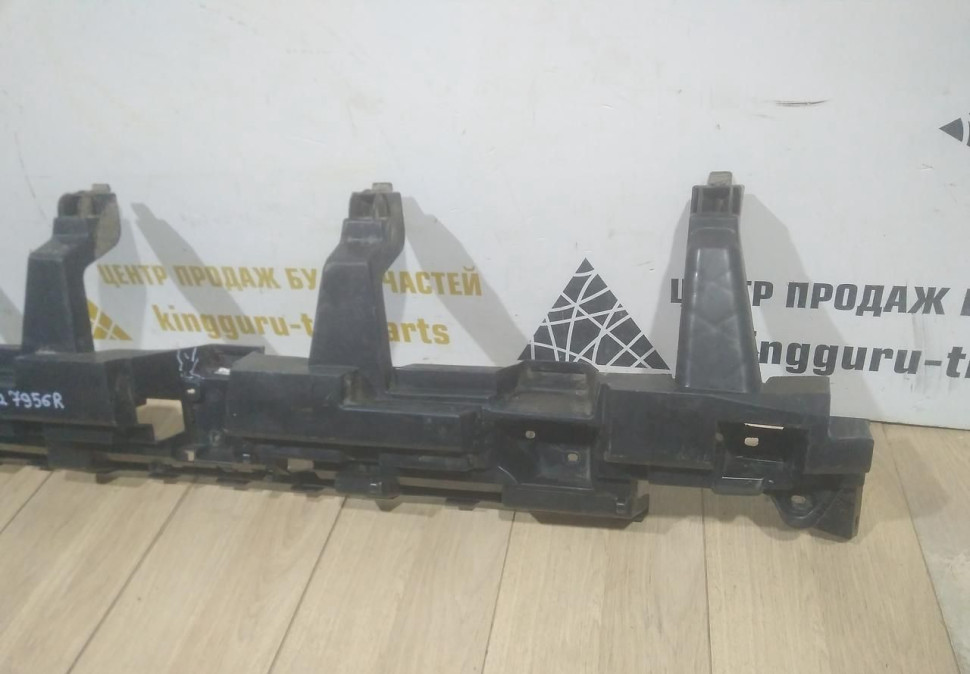 Усилитель заднего бампера бу Renault Kaptur OEM 850427956R Усилитель заднего бампера бу Renault Kaptur OEM 850427956R
