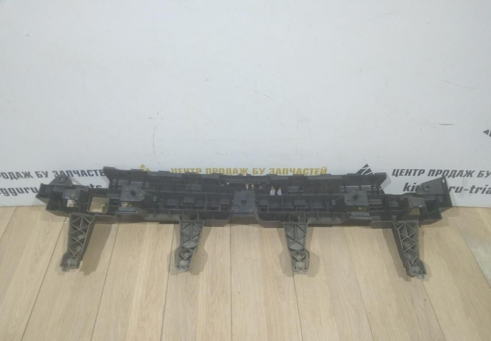 Усилитель заднего бампера бу Renault Kaptur OEM 850427956R