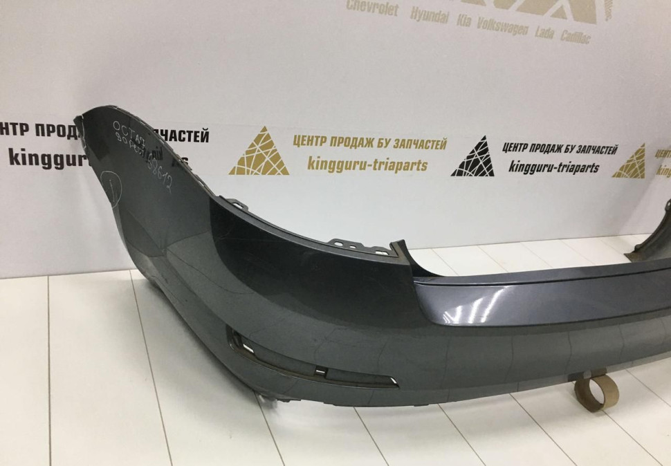 Бампер задний Skoda Octavia A7 OEM 5E0807421 Бампер задний Skoda Octavia A7 OEM 5E0807421