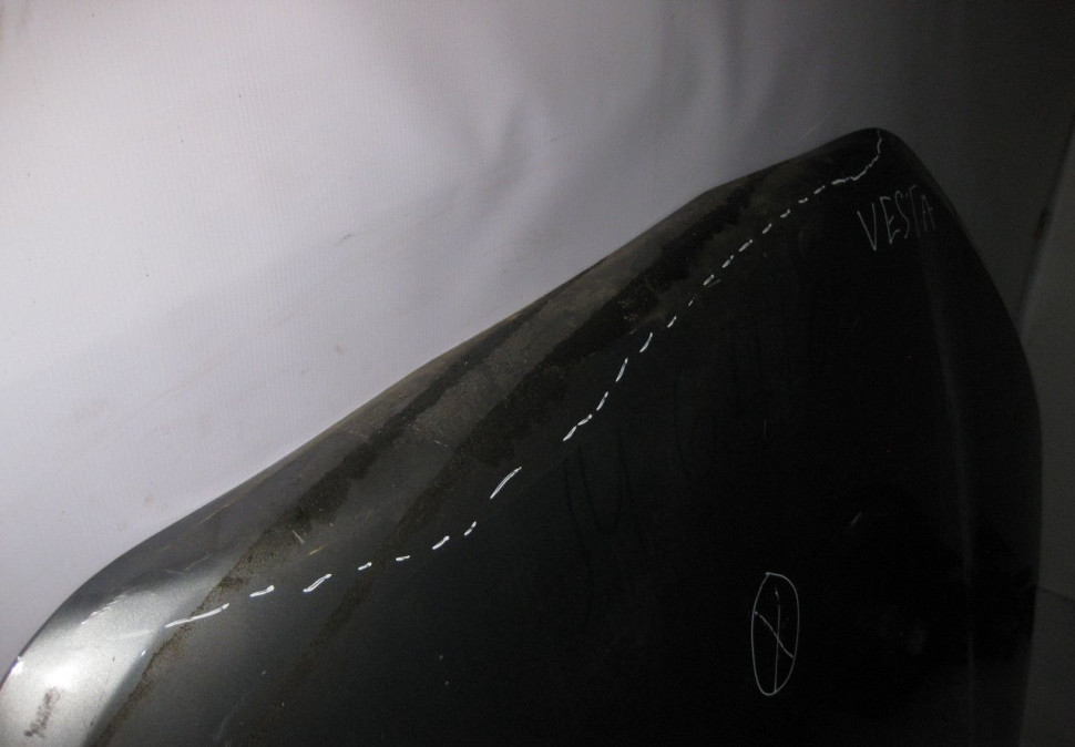 Капот Lada Vesta (вмятины) (скл-3) Капот Lada Vesta (вмятины) (скл-3)