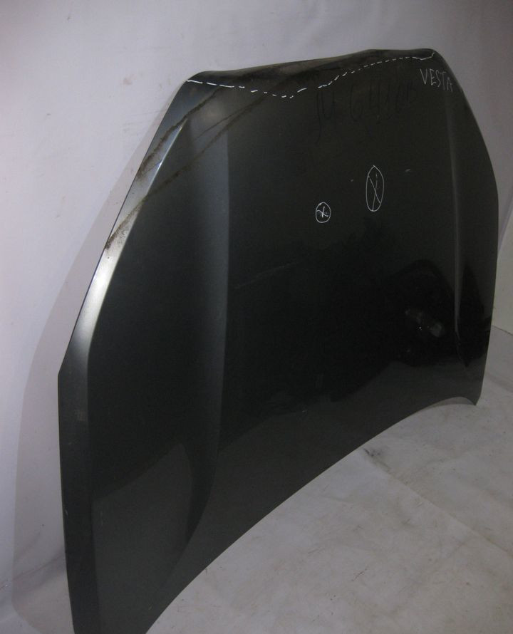 Капот Lada Vesta (вмятины) (скл-3) Капот Lada Vesta (вмятины) (скл-3)