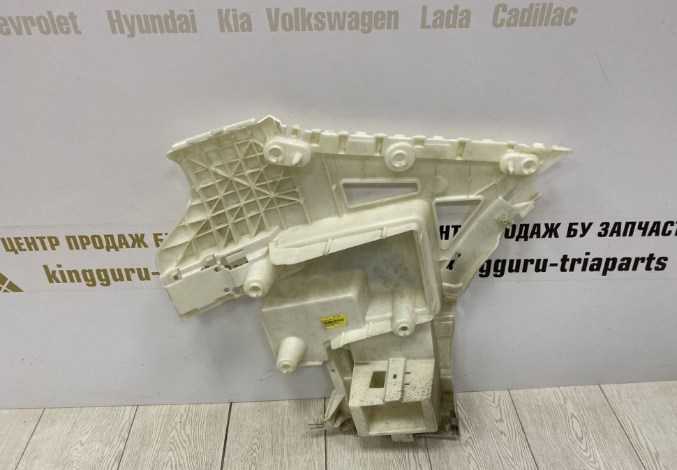 Кронштейн заднего бампера левый BMW X4 G02 M-Pack OEM 51128089573 Кронштейн заднего бампера левый BMW X4 G02 M-Pack OEM 51128089573