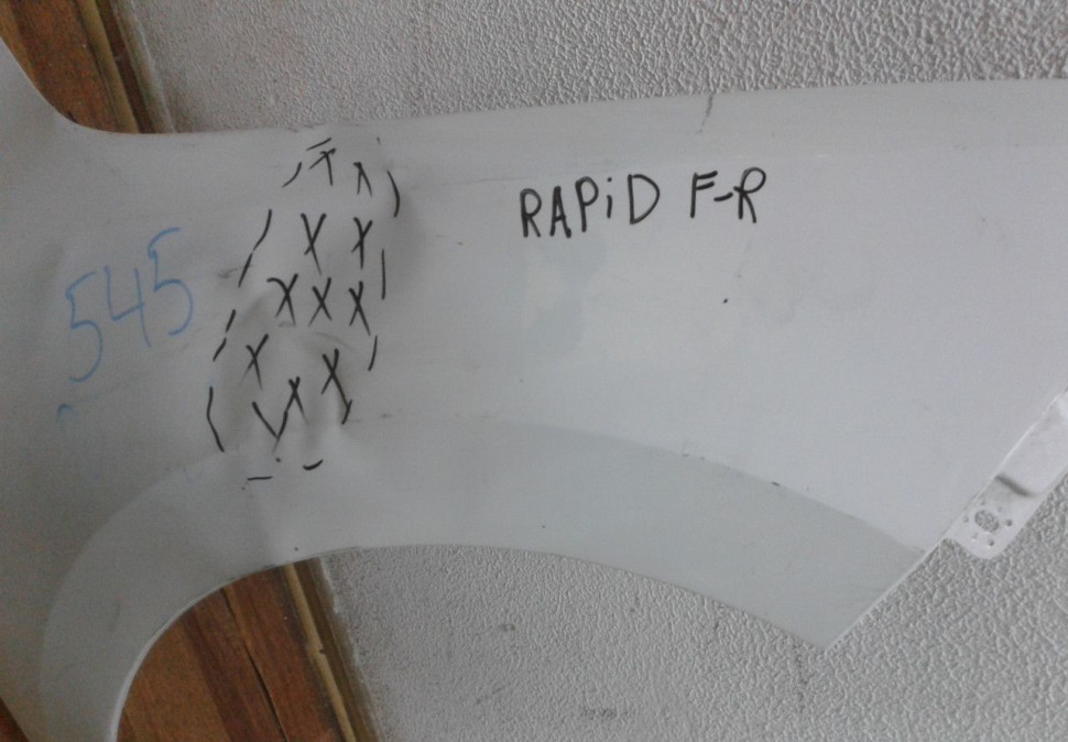 Крыло переднее правое Skoda Rapid oem 5J5821022 (вмятина) Крыло переднее правое Skoda Rapid oem 5J5821022 (вмятина)