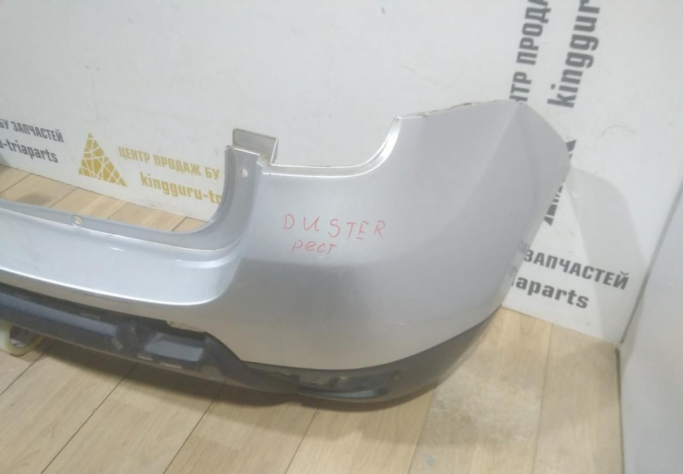 Бампер задний бу Renault Duster рестайлинг OEM 850225435R