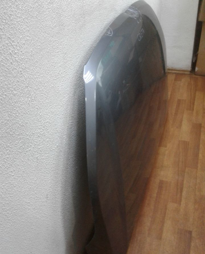 Капот Hyundai Creta oem 66400M0000 (вмятина)
