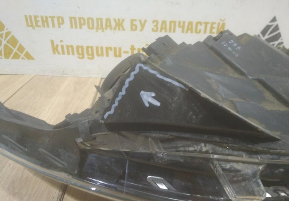 Фара левая бу Renault Kaptur OEM 260602042R Фара левая бу Renault Kaptur OEM 260602042R