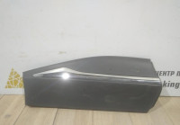Молдинг двери задний правый бу Renault Kaptur OEM 828209822R