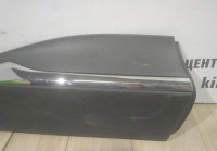 Молдинг двери задний правый бу Renault Kaptur OEM 828209822R