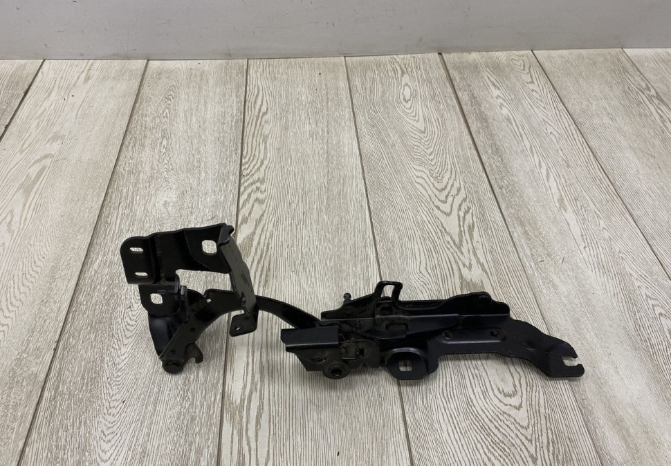 Петля капота правая BMW 2 F45 OEM 7300522