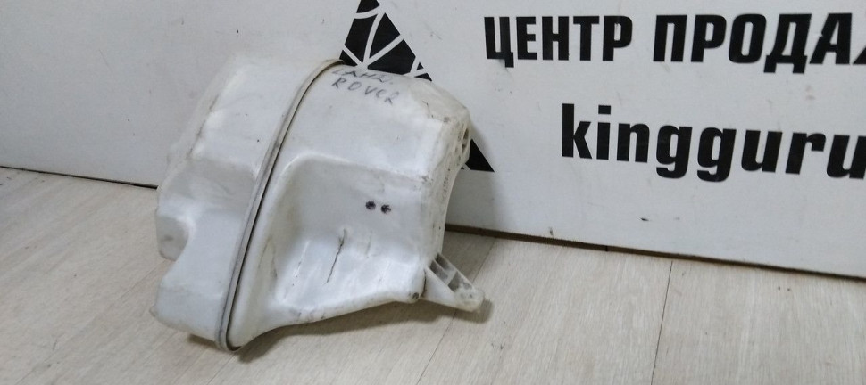 Бачок омывателя Land Rover Freelander 2 oem LR002305