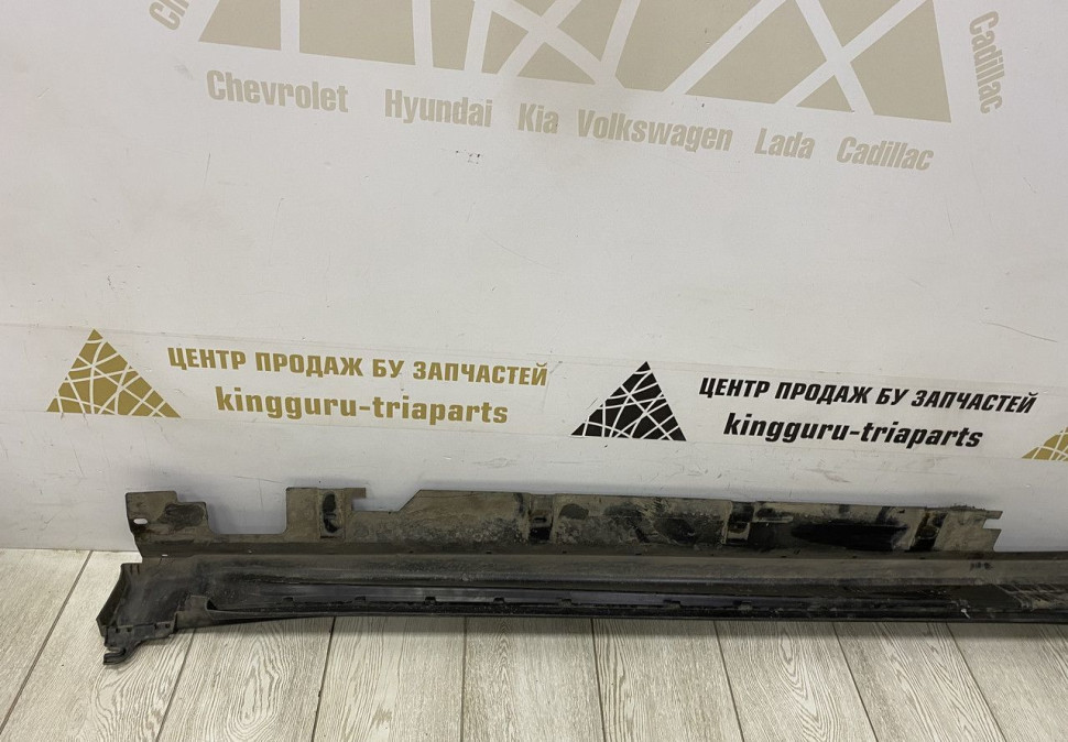 Порог левый BMW X1 F48 OEM 51777332327