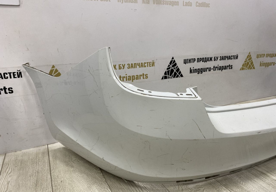 Бампер задний Skoda Rapid 2013 OEM 60U807421 Бампер задний Skoda Rapid 2013 OEM 60U807421
