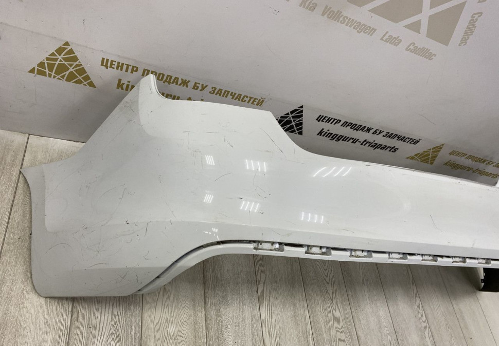 Бампер задний Skoda Rapid 2013 OEM 60U807421 Бампер задний Skoda Rapid 2013 OEM 60U807421