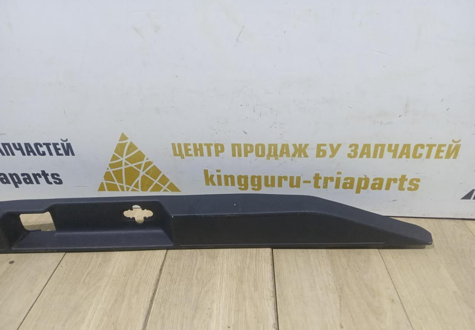 Обивка замка багажника бу Renault Koleos OEM 90930JY00A Обивка замка багажника бу Renault Koleos OEM 90930JY00A