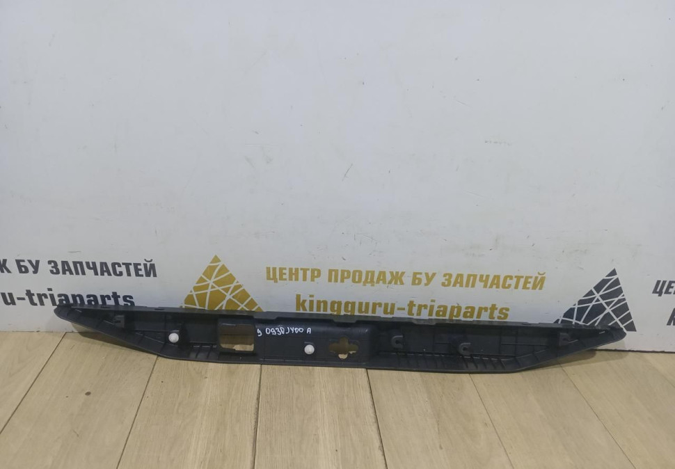 Обивка замка багажника бу Renault Koleos OEM 90930JY00A Обивка замка багажника бу Renault Koleos OEM 90930JY00A