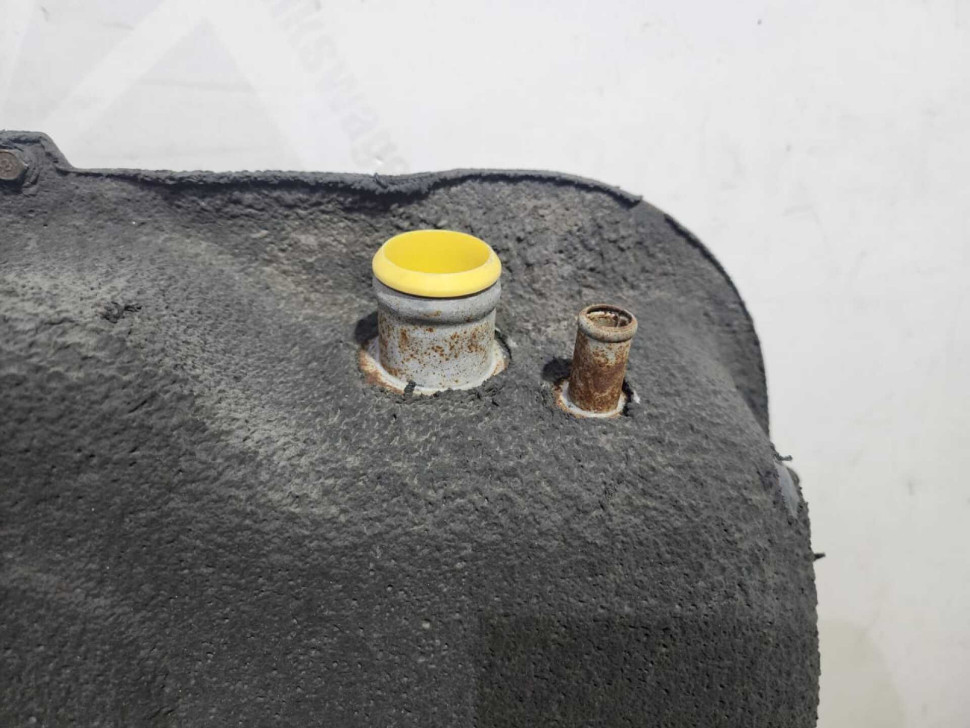 Бензобак Hyundai i40 oem 311003z250 (скл-3)