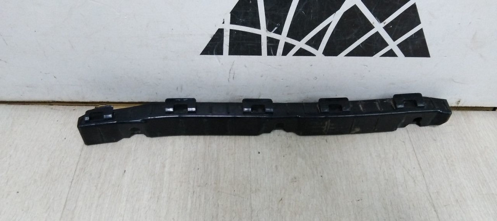 Кронштейн переднего бампера левый hyundai ix 35 oem 866132Y000