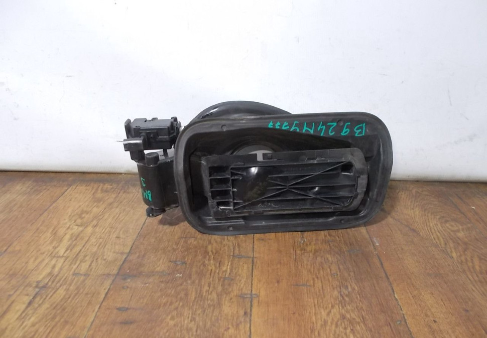 Лючок бензобака бу BMW 3 F30 OEM 51177238829 Лючок бензобака бу BMW 3 F30 OEM 51177238829