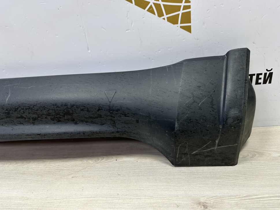 Порог правый бу Jeep Grand Cherokee WK2 OEM 5NP50RXFAA