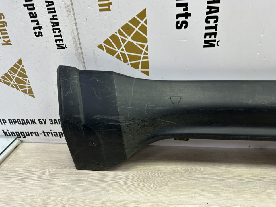 Порог правый бу Jeep Grand Cherokee WK2 OEM 5NP50RXFAA