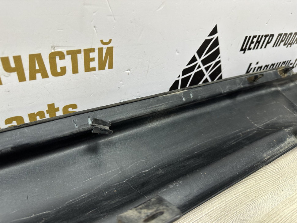 Порог правый бу Jeep Grand Cherokee WK2 OEM 5NP50RXFAA