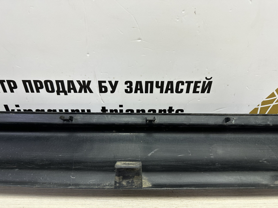 Порог правый бу Jeep Grand Cherokee WK2 OEM 5NP50RXFAA