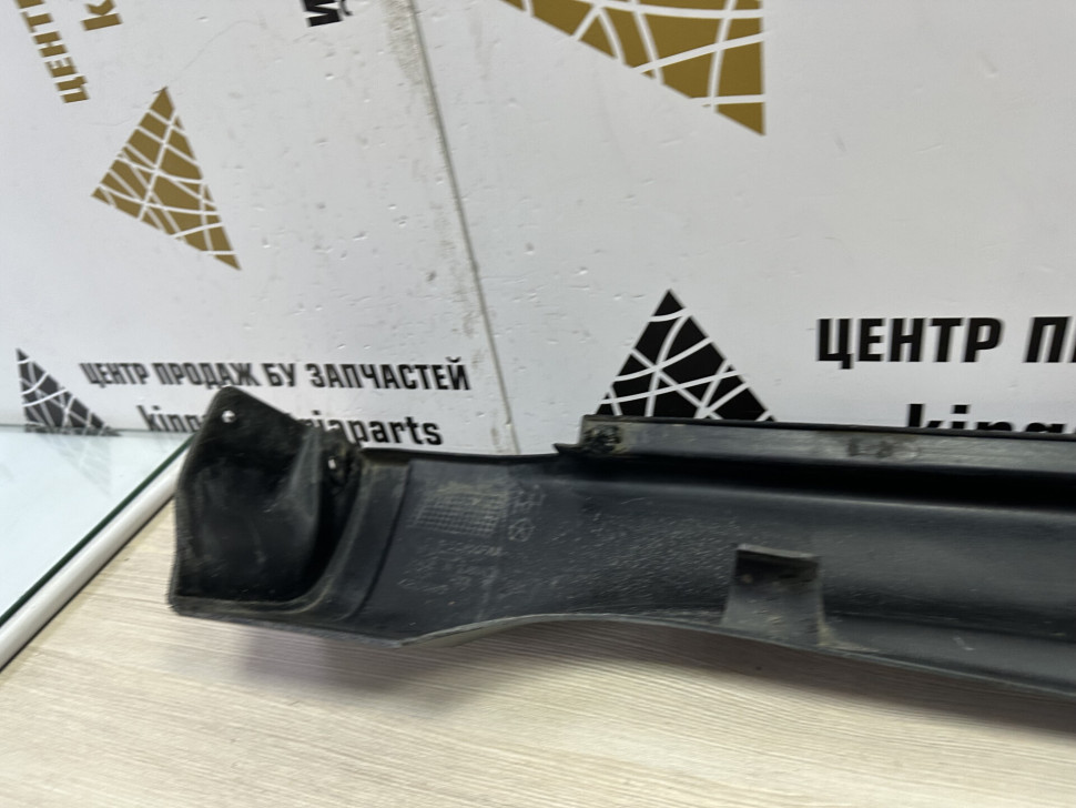 Порог правый бу Jeep Grand Cherokee WK2 OEM 5NP50RXFAA