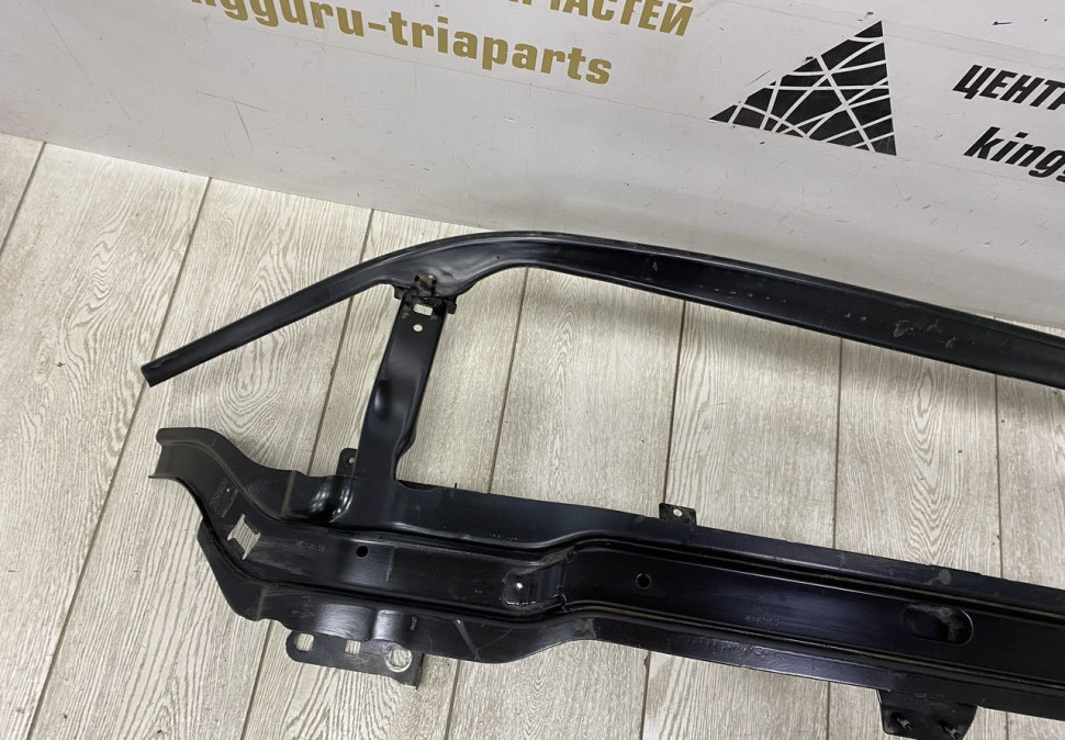 Усилитель переднего бампера Volkswagen Tiguan 2 2016 OEM 5NA807109J 5NA807611A