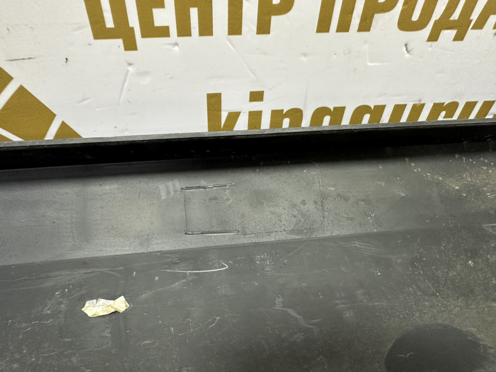 Порог правый бу Skoda Yeti OEM 5L0853856C Порог правый бу Skoda Yeti OEM 5L0853856C