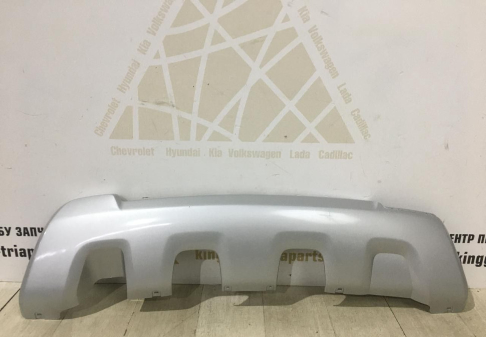 Накладка заднего бампера Renault Duster рестайлинг OEM 850703833R