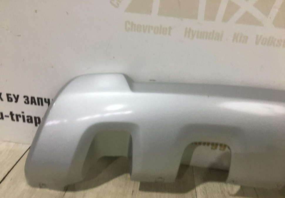 Накладка заднего бампера Renault Duster рестайлинг OEM 850703833R