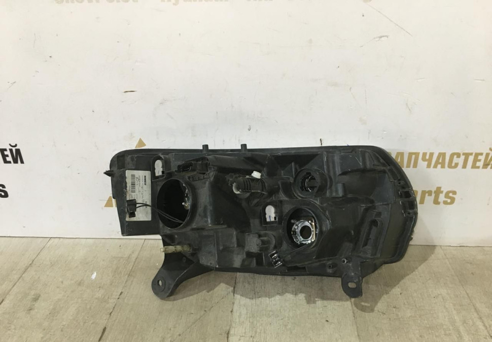 Фара левая Renault Logan 2 рестайлинг OEM 260609154R