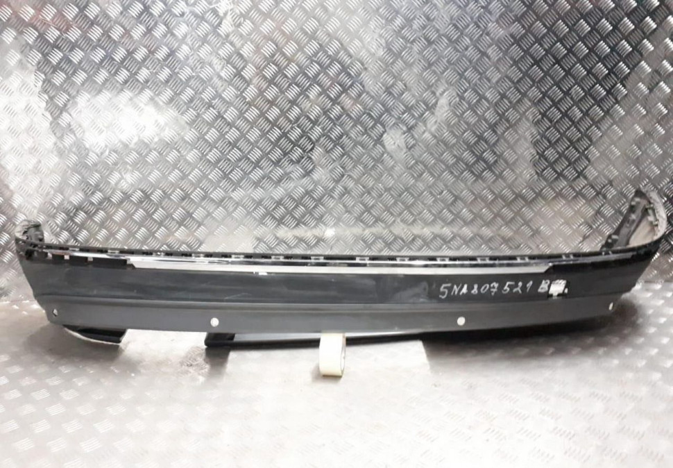 Юбка заднего бампера Volkswagen Tiguan 2 oem 5NA807521b