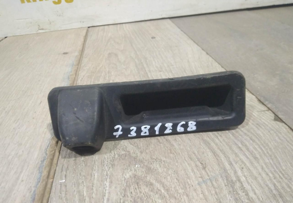 Кнопка открывания багажника бу BMW Х5 G05 OEM 51247381868