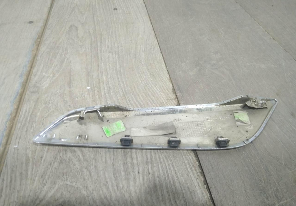 Накладка крыла передняя правая бу BMW 5 G30 OEM 51137349594