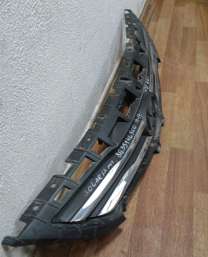Решетка радиатора Hyundai Solaris (14-17) рестайл oem 863514l500 (скл-3)
