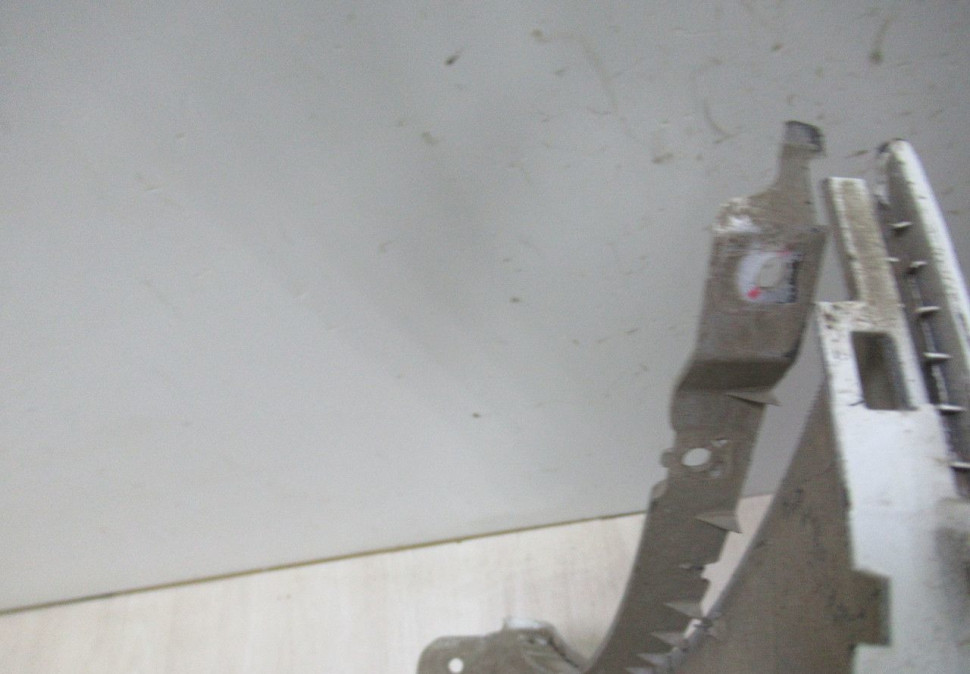 Бампер задний Hyundai Solaris 2 oem 86611h5000  (слом.бок.креп.)