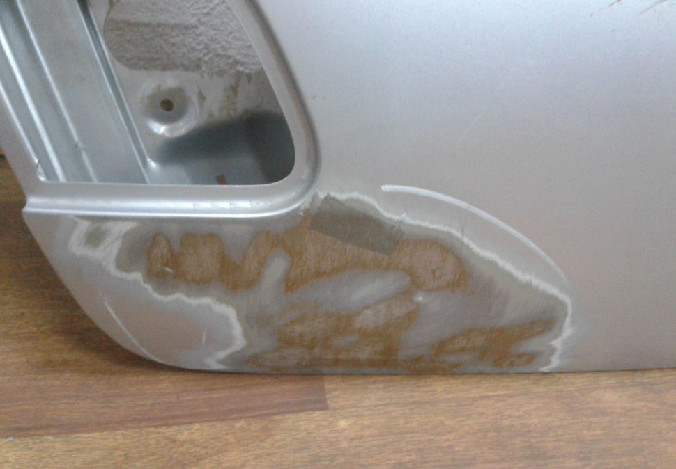 Крышка багажника Volskwagen Passat B6 (после ремонта) Крышка багажника Volskwagen Passat B6 (после ремонта)