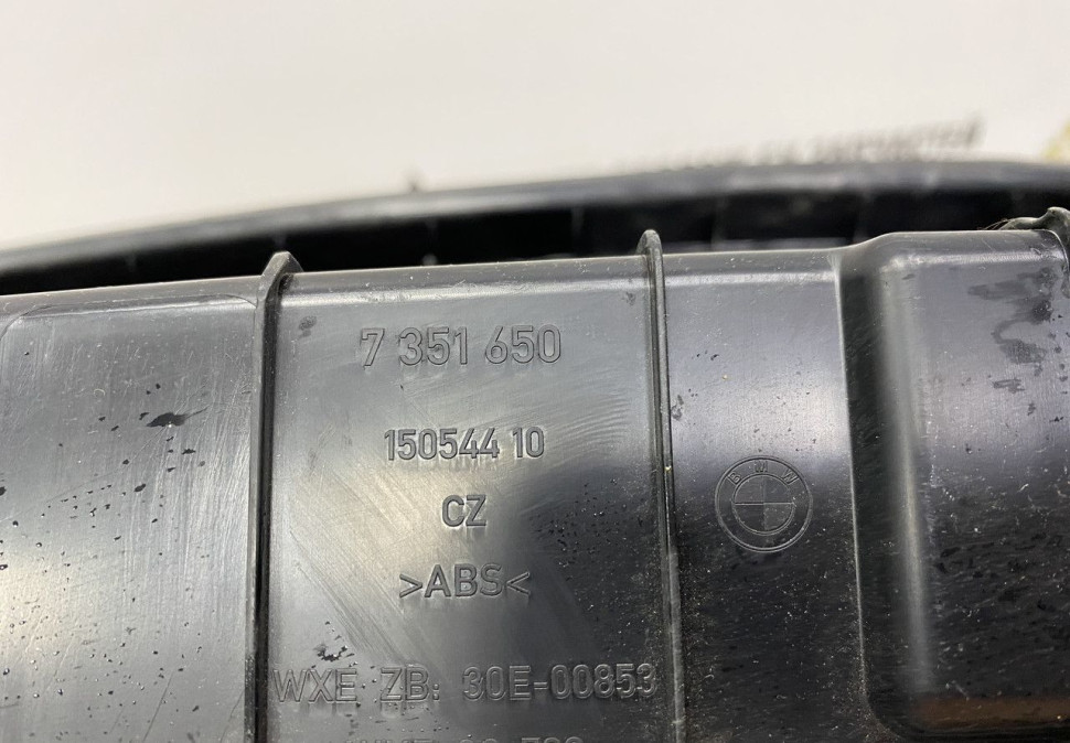 Обивка задней панели бу BMW 3 F30 OEM 51477351650 Обивка задней панели бу BMW 3 F30 OEM 51477351650