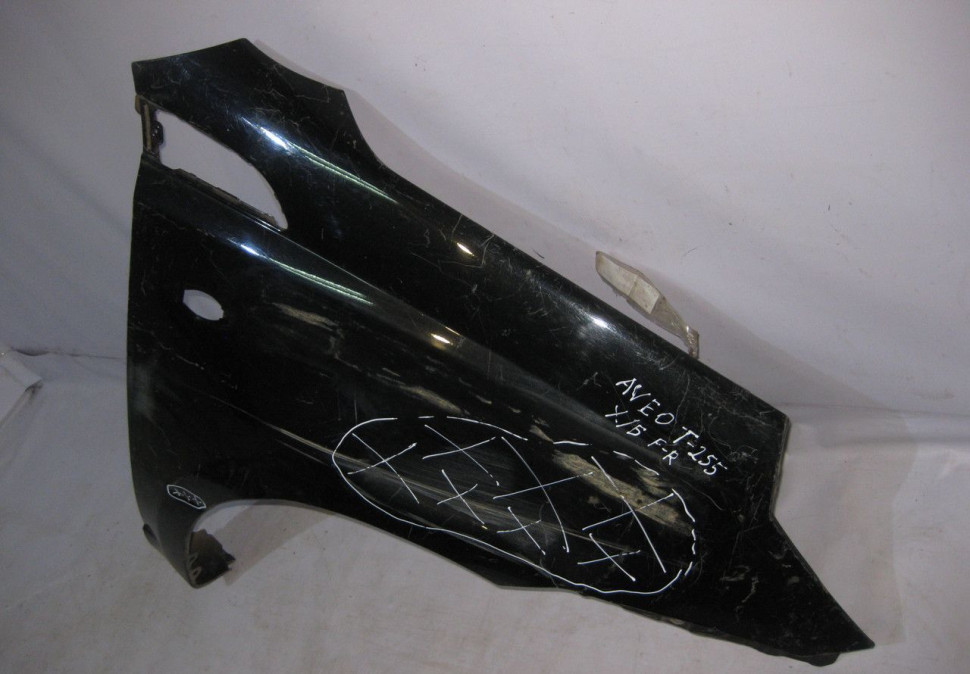 Крыло переднее правое Chevrolet Aveo T255 (вмятины)(скл-3) Крыло переднее правое Chevrolet Aveo T255 (вмятины)(скл-3)