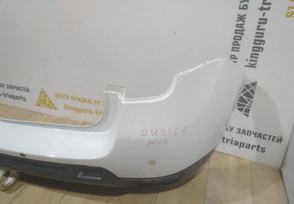 Бампер задний бу Renault Duster рестайлинг OEM 850225435R