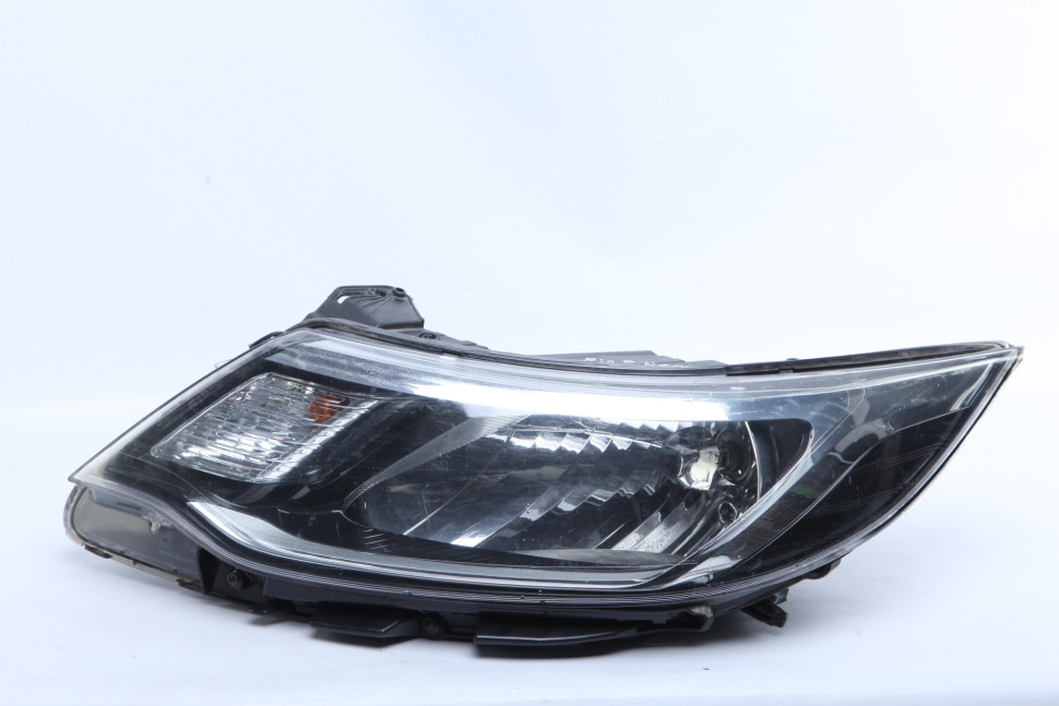 Фара левая Kia Rio 3 рестайлинг 2015 OEM 921014X501 Фара левая Kia Rio 3 рестайлинг 2015 OEM 921014X501