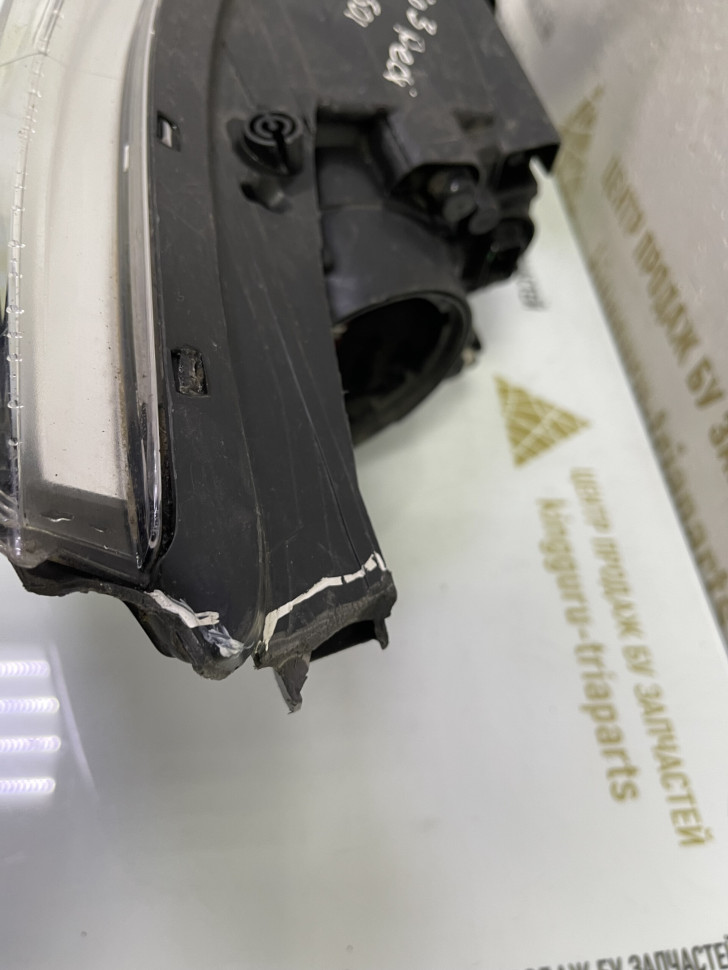 Фара левая Kia Rio 3 рестайлинг 2015 OEM 921014X501