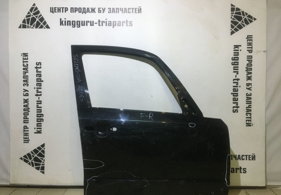 Дверь передняя правая Suzuki SX4 oem 6800180820 (скл-3)