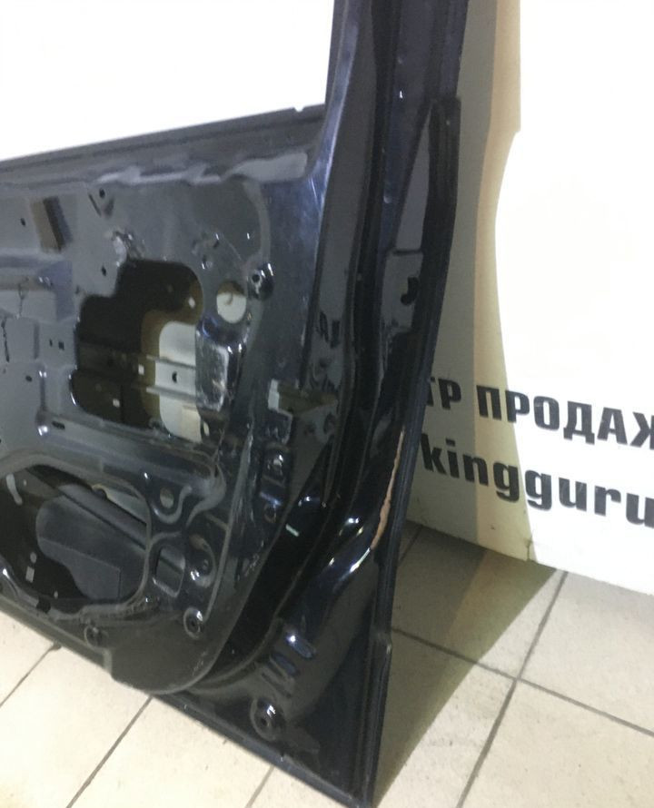 Дверь передняя правая Suzuki SX4 oem 6800180820 (скл-3)
