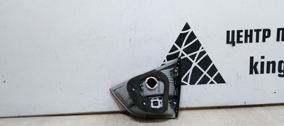 Фонарь левый внутренний Hyundai ix 35 oem 924052Y000 Фонарь левый внутренний Hyundai ix 35 oem 924052Y000