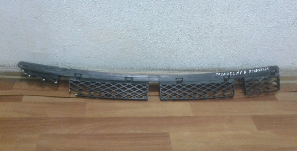 Кронштейн заднего бампера Volkswagen Touareg NF oem 7p6807863a (слом. часть)