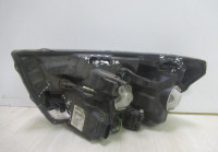 Стекло от фары правой  Lada Vesta oem 8450006952 (скл-3)