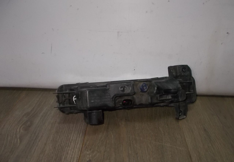 Фара противотуманная ЛЭД LED правая бу BMW 5 G30 OEM 7349132