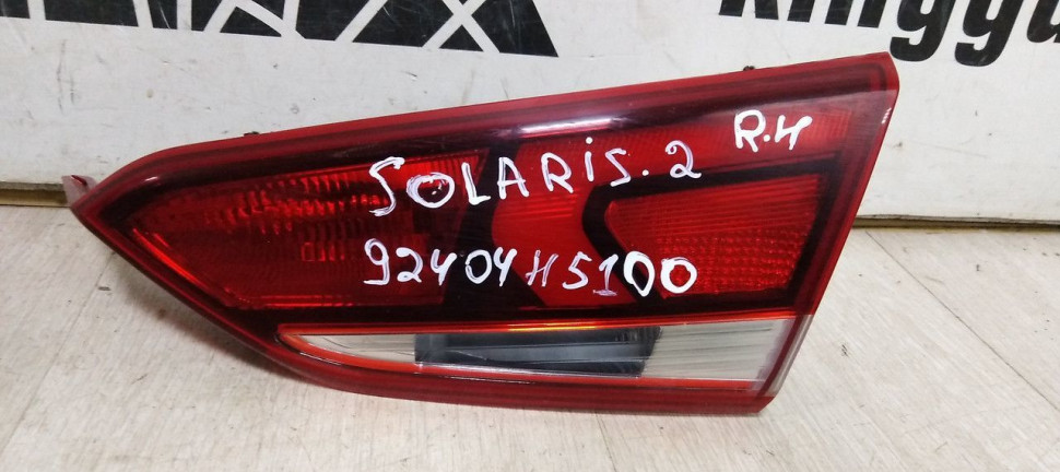 Фонарь внутренний правый LED Solaris 2 (17-20) oem 92404h5100